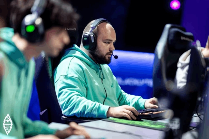 Мидер состава PARIVISION по Dota 2 раскритиковал игру бывших тиммейтов в поражениях